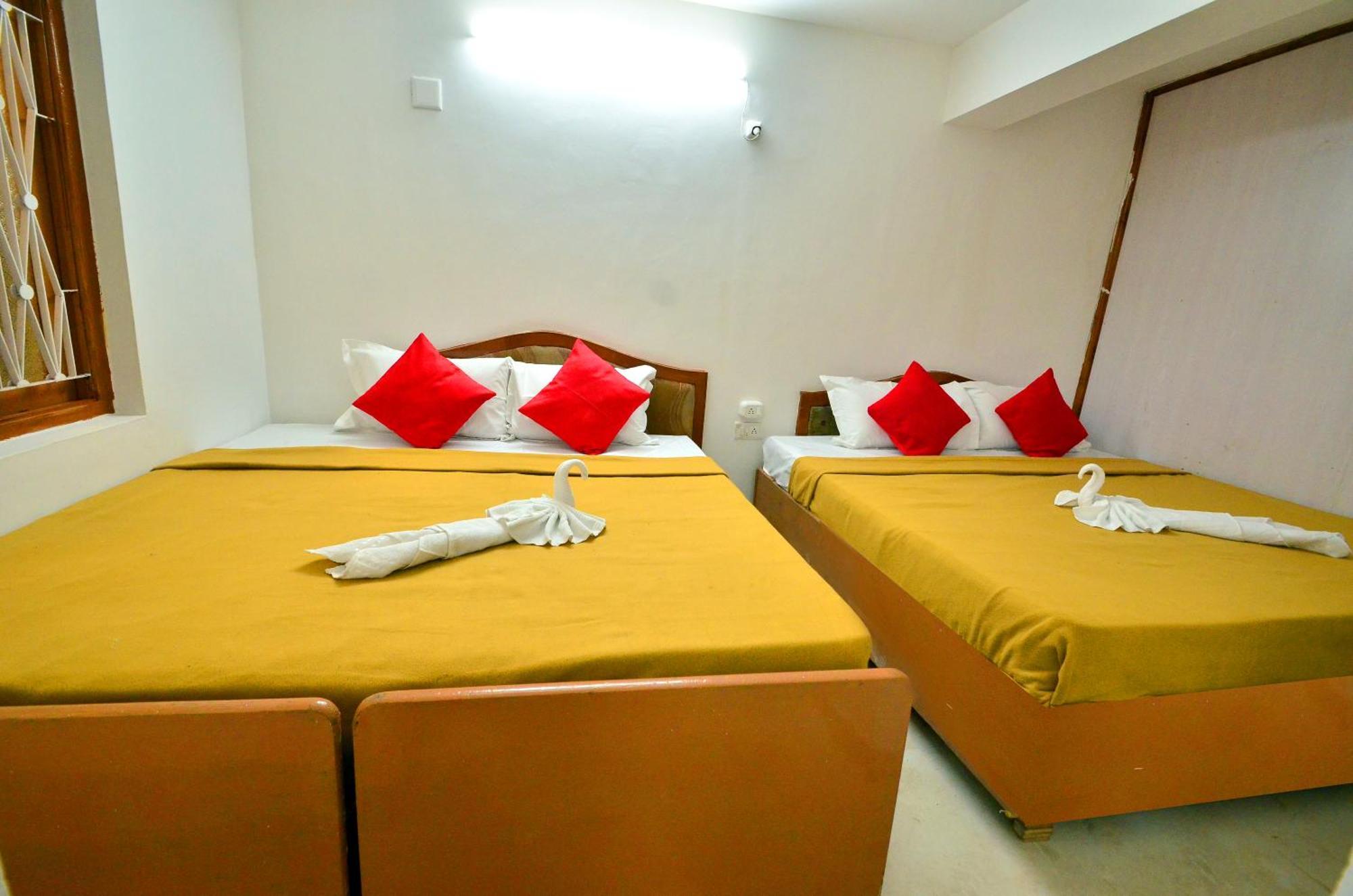 Estay Sk Residency Ооти Екстериор снимка